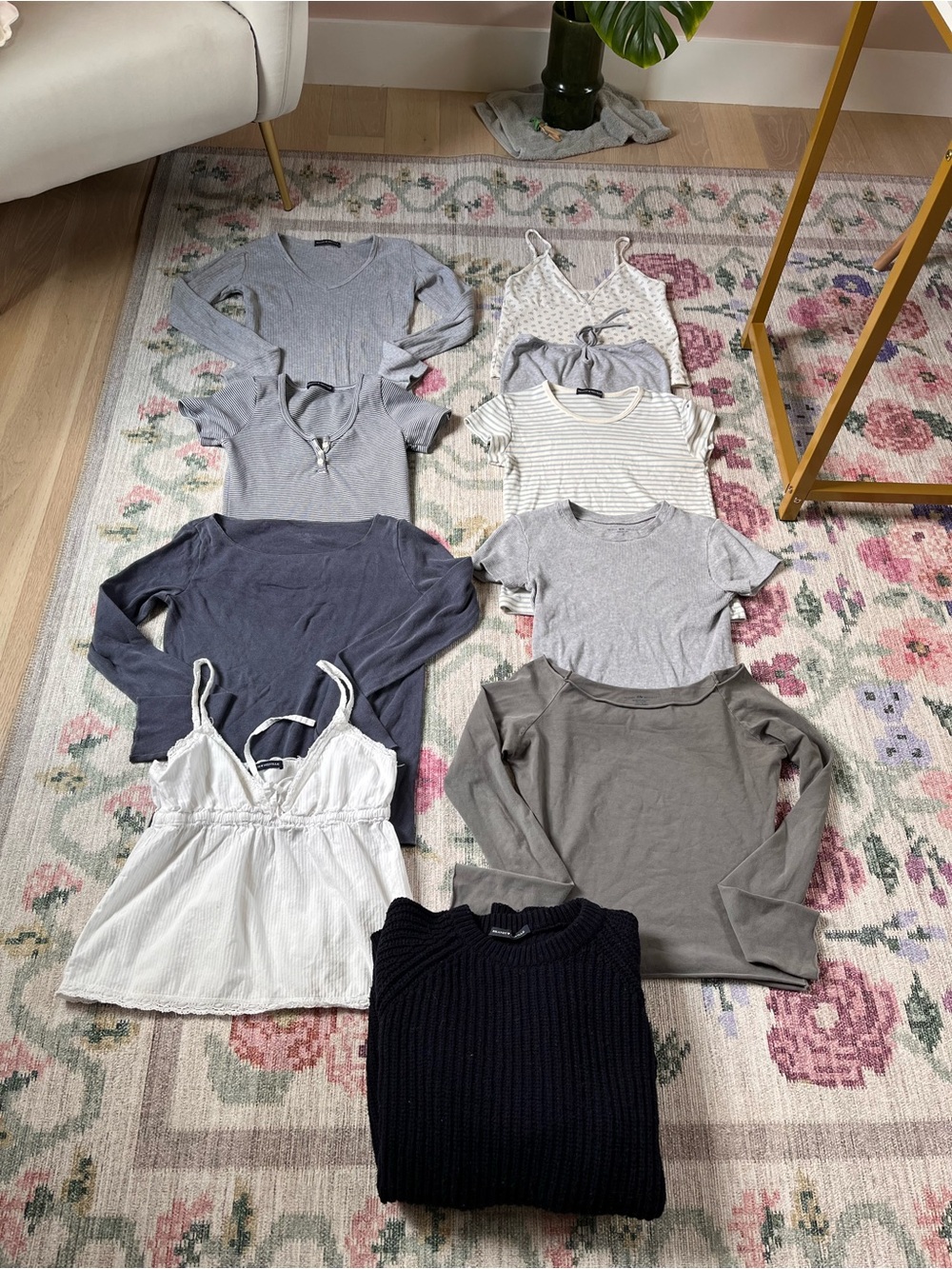 Brandy Melville Bundle -tops